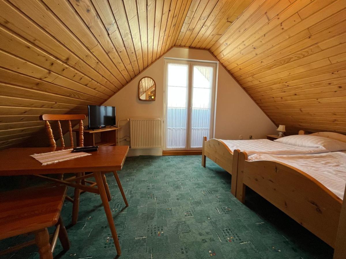 Accommodation Silvester Sebesér Kültér fotó